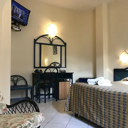 Готель Gaia Чефалу