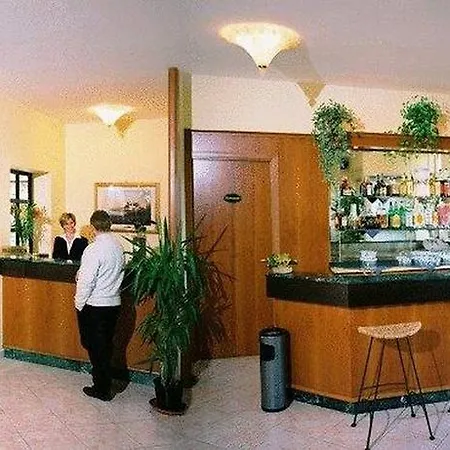 盖亚别墅酒店 4*