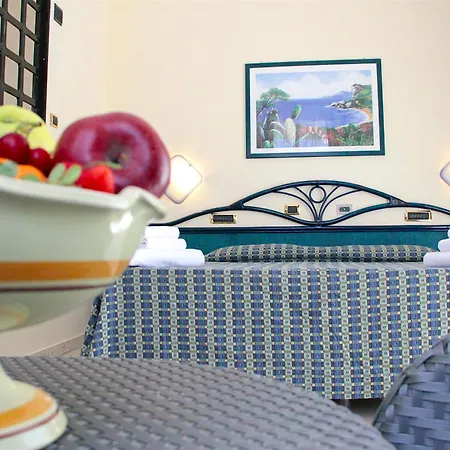 Gaia 4* Чефалу