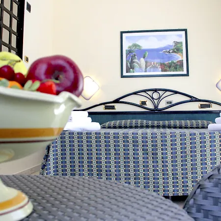 Gaia 4* Чефалу