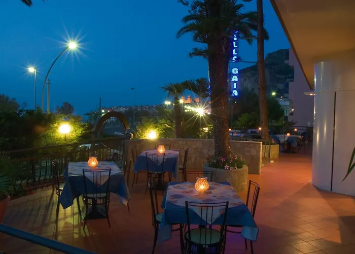 فندق Gaia تْشيفالو