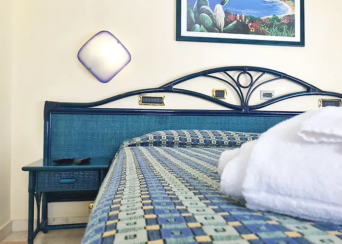 Gaia Готель Чефалу